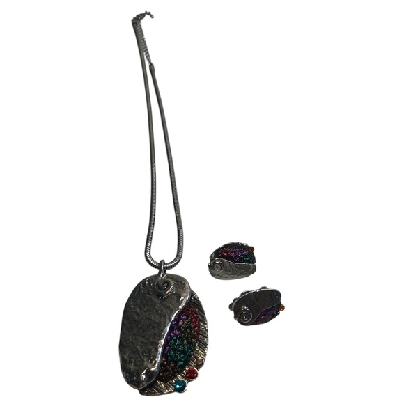 Vintage Silver Toned Necklace Matching Clip on Earrings, faux Jewelled accents - Picture 1 of 13